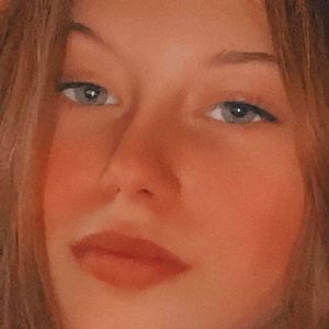 Meet your Posher, Lily